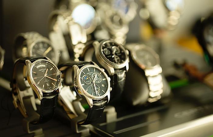 Hochwertige Uhren bei Zöggeler